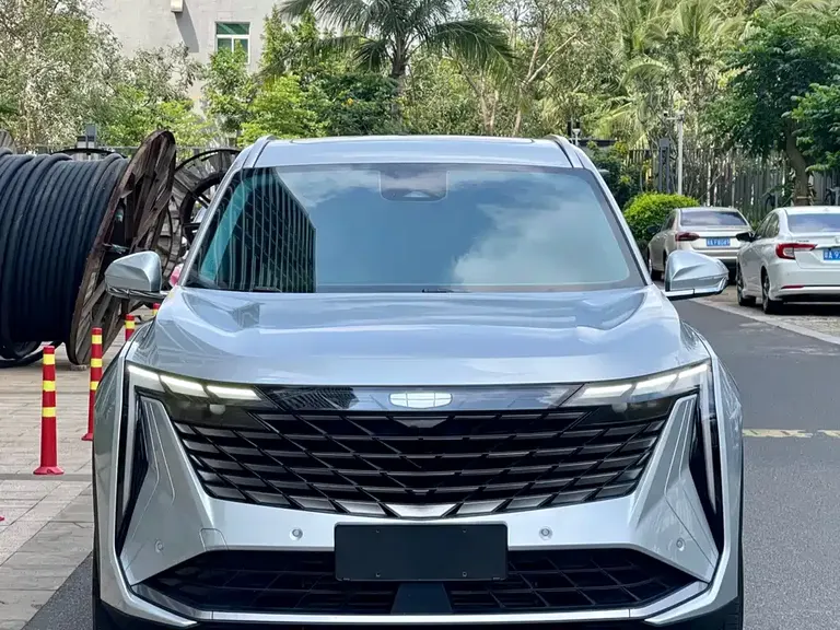 Geely Boyue L 1.5 TD DCT Distinguished