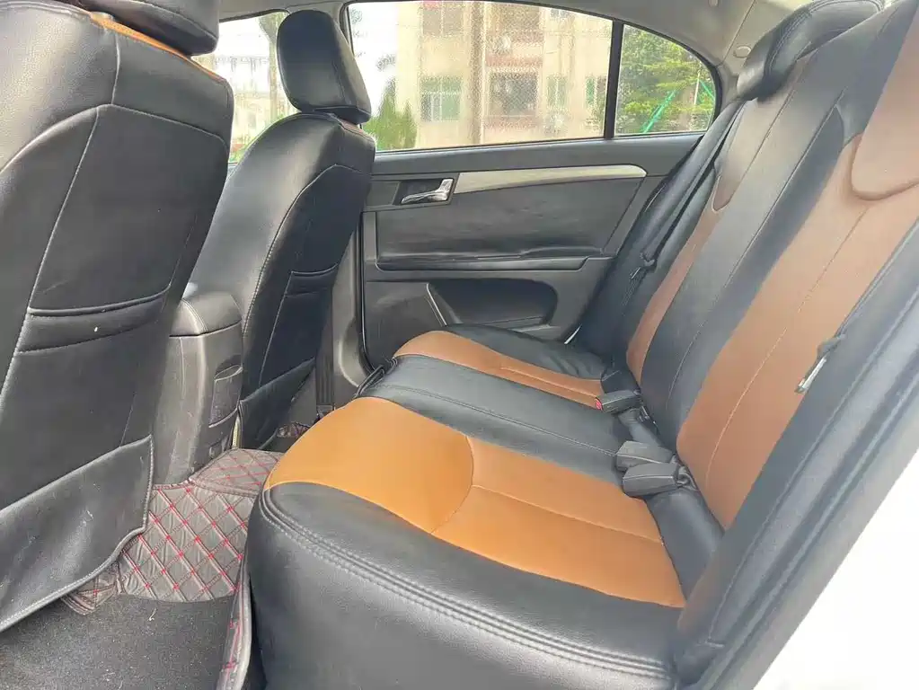 Roewe 350 1.5 L Manual Swift Speed