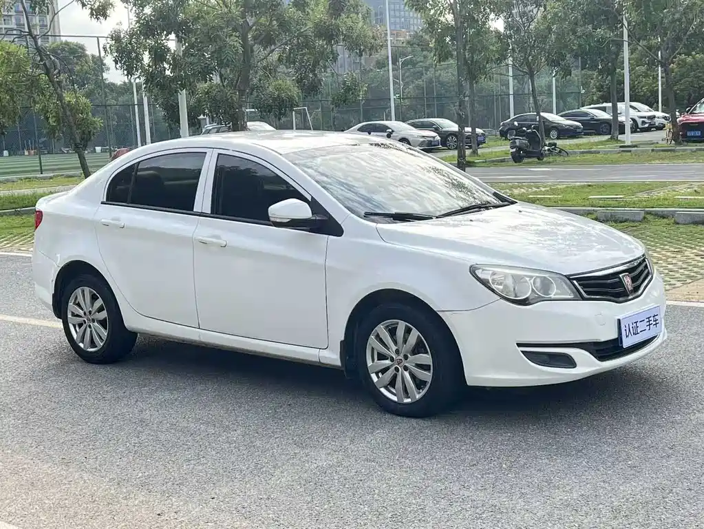 Roewe 350 1.5 L Manual Swift Speed
