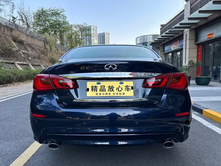 Infiniti Q70 Q70 L 2.0 T Joy
