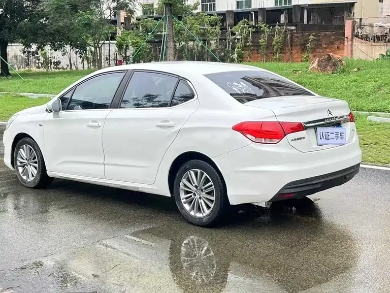 Citroën Citroen C4 L 1.8 L Auto Power Enjoyment