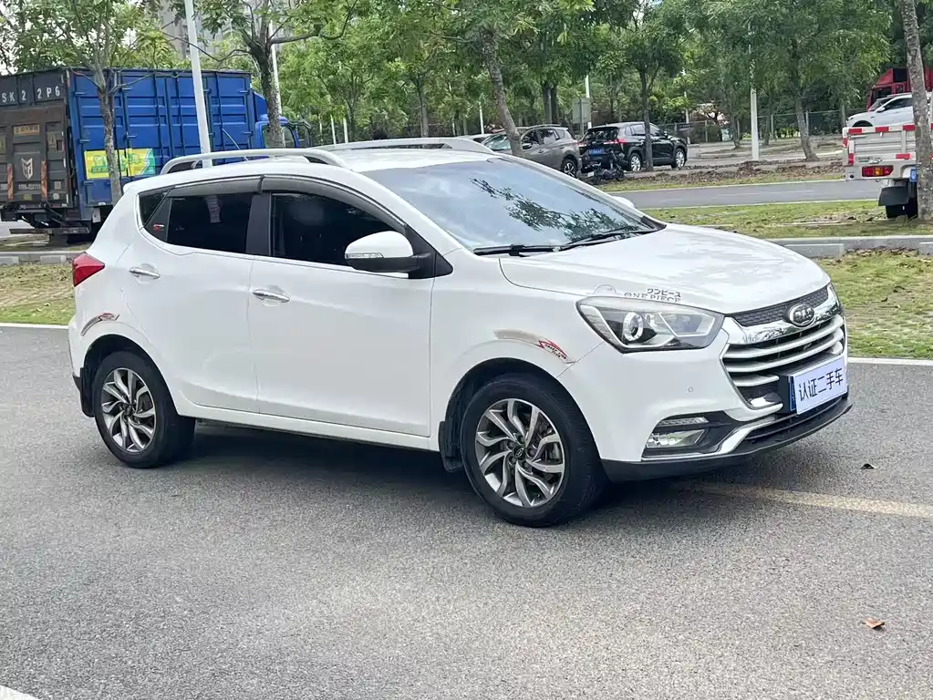 Refine S2 1.5 L CVT Luxury Smart