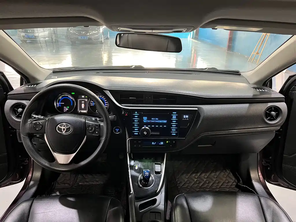 Levin Facelift Dual Engine 1.8 H GS E-CVT Elite Sunroof CN-V