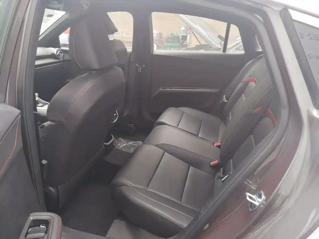 MG5 300 TGI Global Flagship