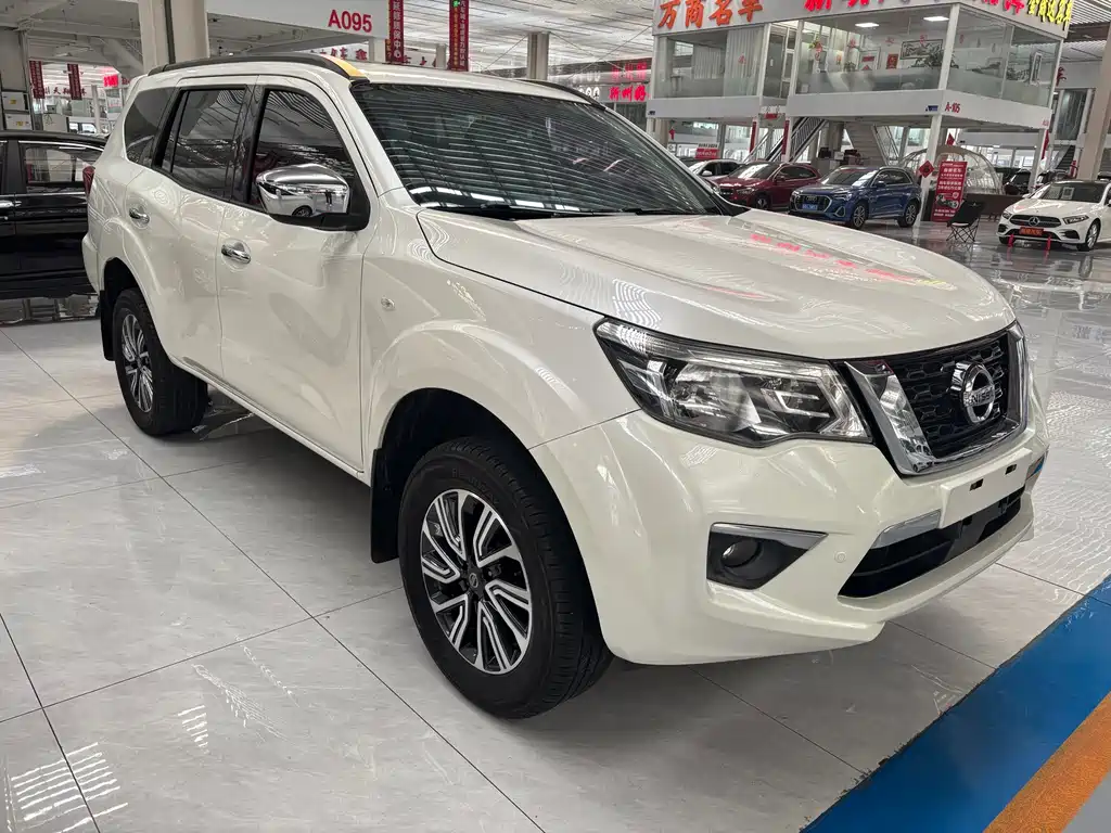 Terra 2.5 L Auto 2 WD Luxury