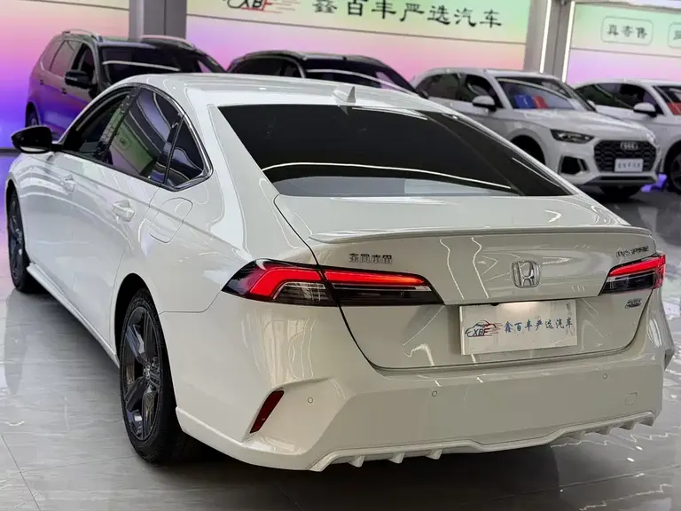 Honda Inspire 260 TURBO Elite