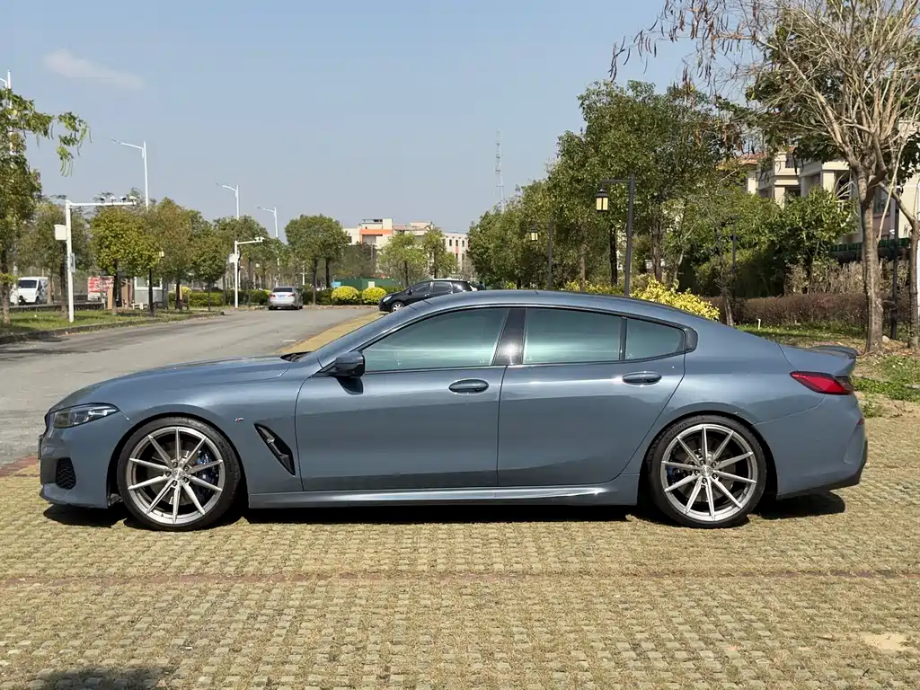 BMW 8 Series 840 i xDrive 4-door Coupe M Sport Package