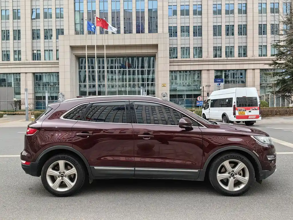 Lincoln MKC 2.0 T 2 WD Premium