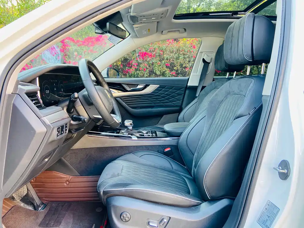 Hongqi HS5 Facelift 2.0 T Connected Flagship Enjoyment