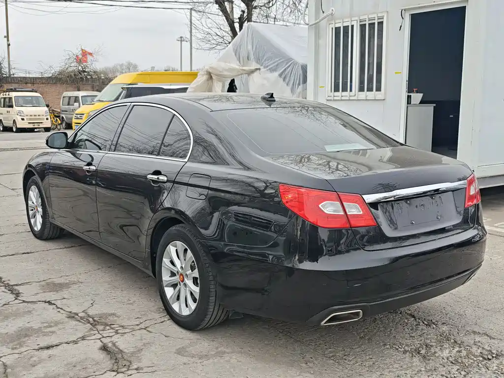 Hongqi H7 2.0 T Luxury