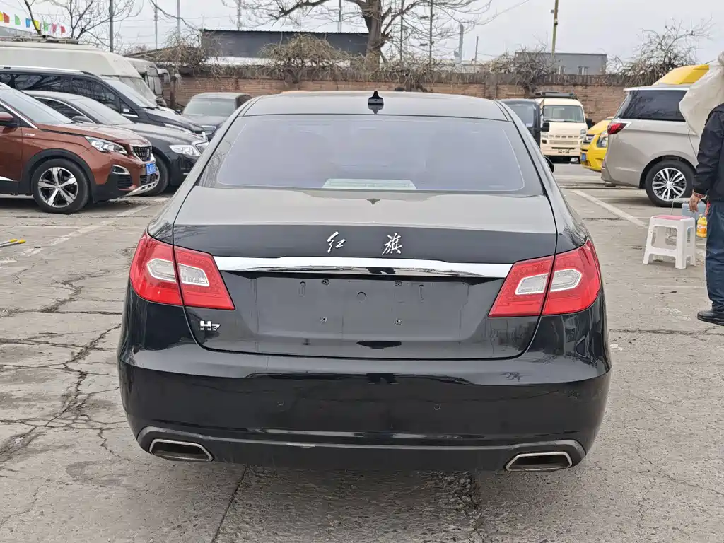 Hongqi H7 2.0 T Distinguished