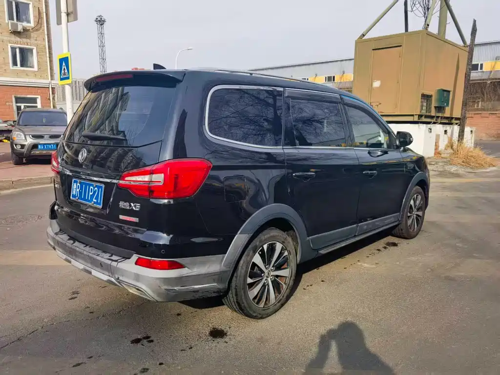 Jingyi X6 Joy Enjoyment Series 1.5 T CVT Luxury