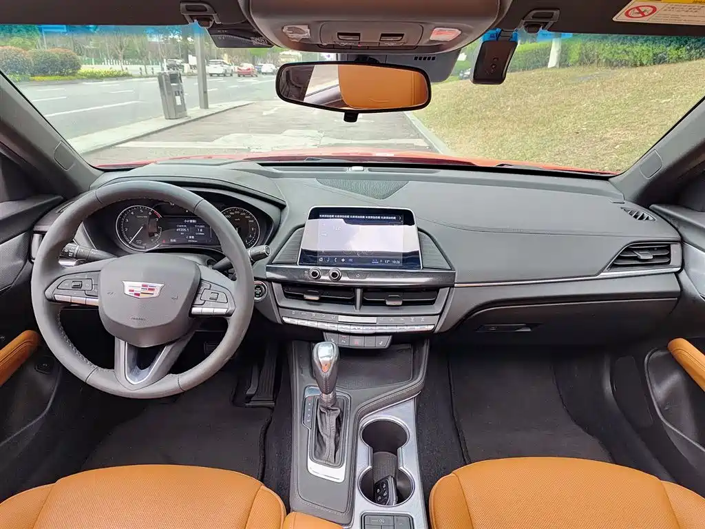 Cadillac CT4 28 T Luxury
