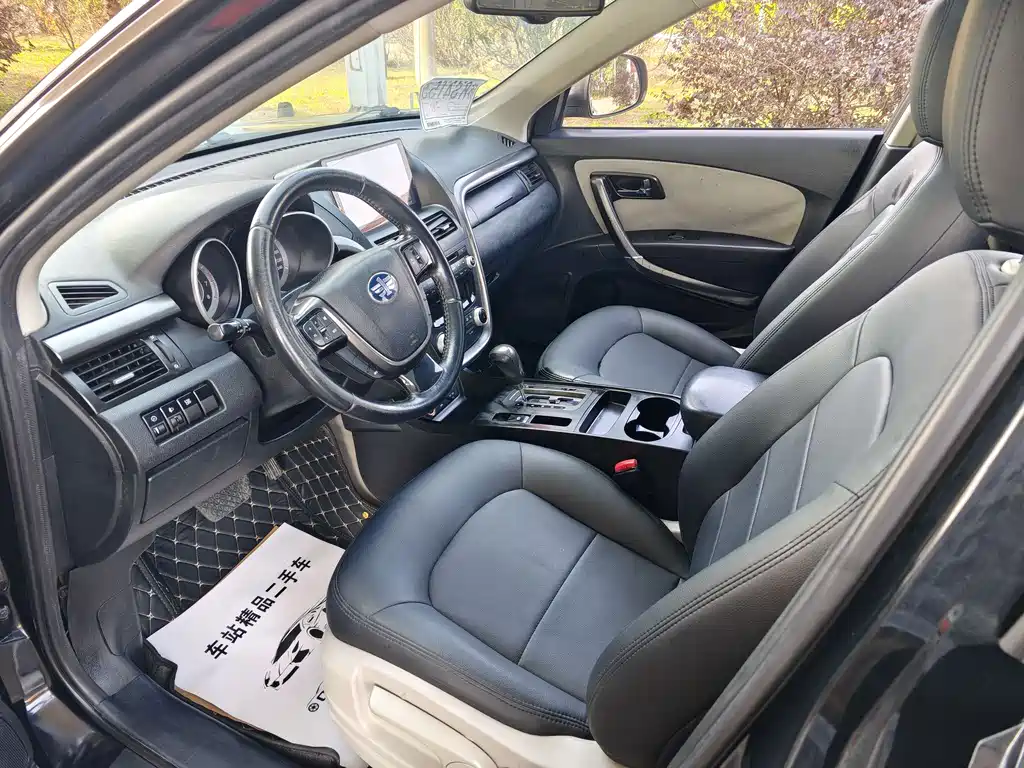 Besturn X80 2.0 L Auto Comfort