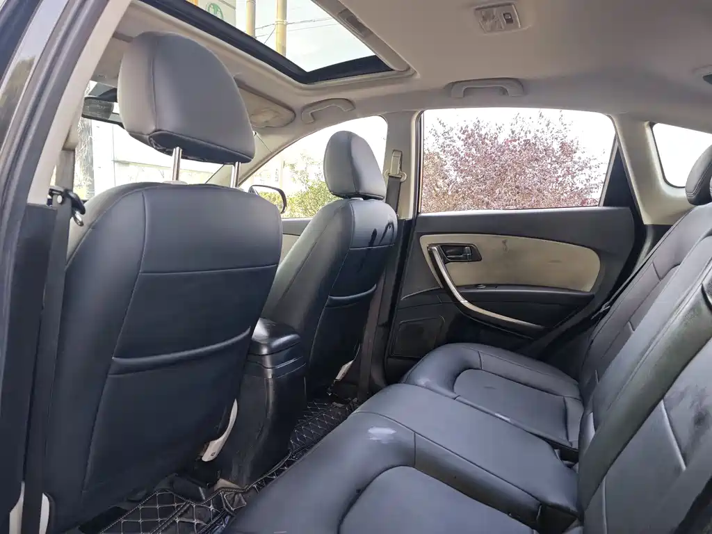 Besturn X80 2.0 L Auto Comfort