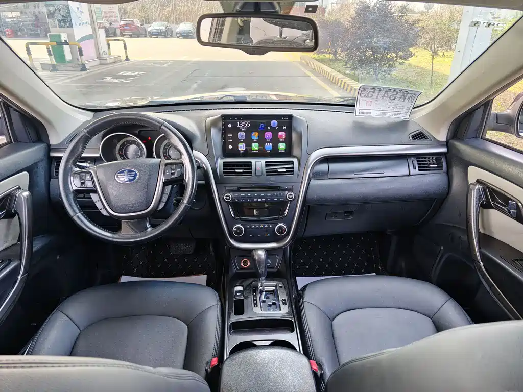 Besturn X80 2.0 L Auto Comfort