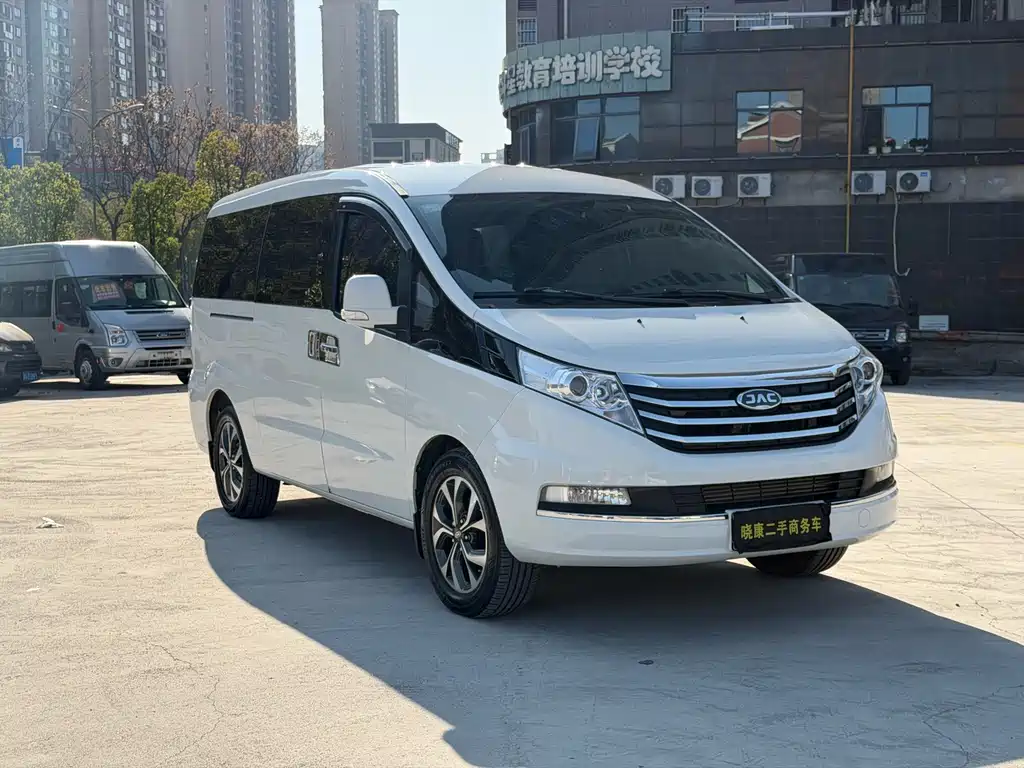 Refine M5 2.0 T Diesel Manual CN-VI