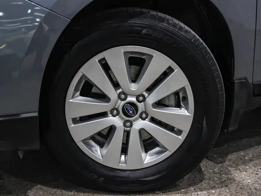 Outback 2.5 i Classic