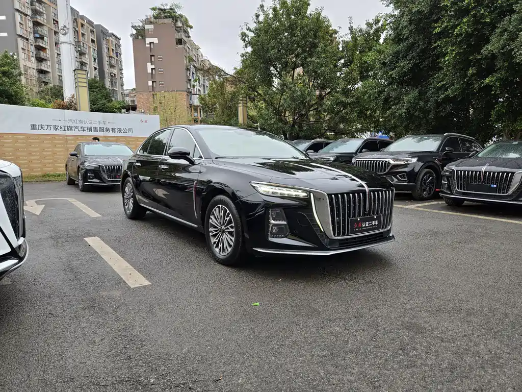 Hongqi H5 1.5 T DCT Connected Flagship Charm