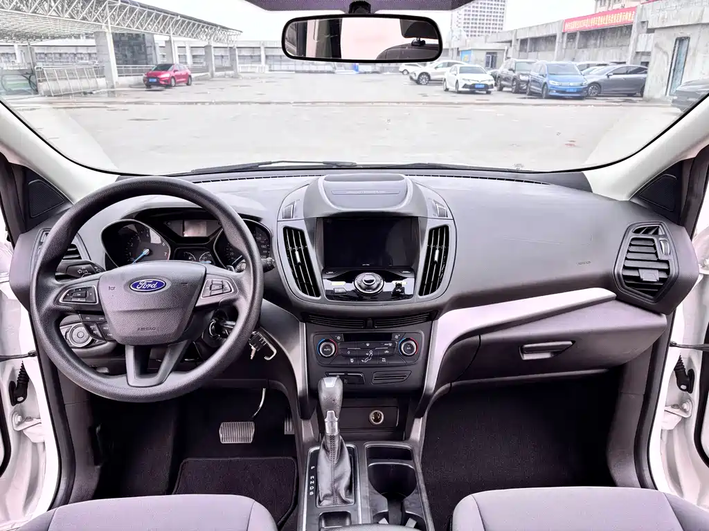 Kuga EcoBoost 180 2 WD Fine Wing