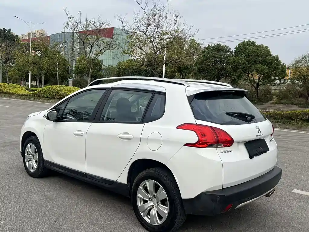 Peugeot 2008 2016 230 THP Auto Navigator