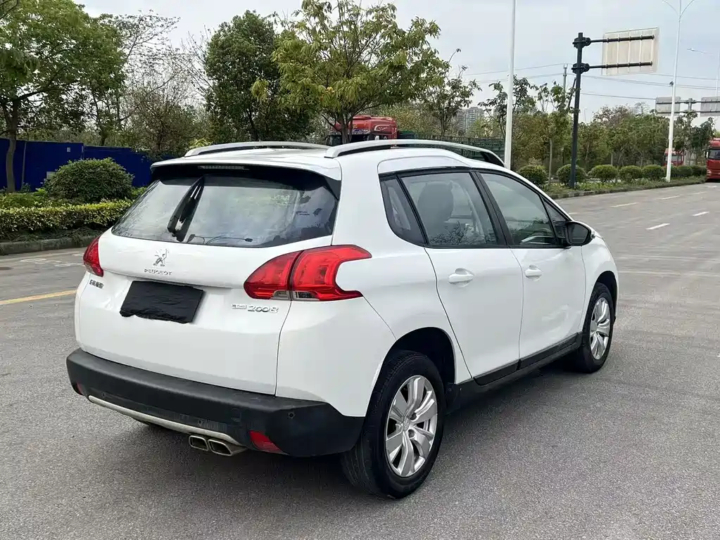 Peugeot 2008 2016 230 THP Auto Navigator