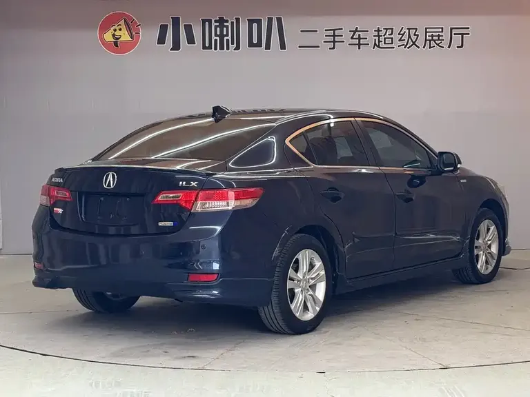 Acura ILX 1.5 L Hybrid