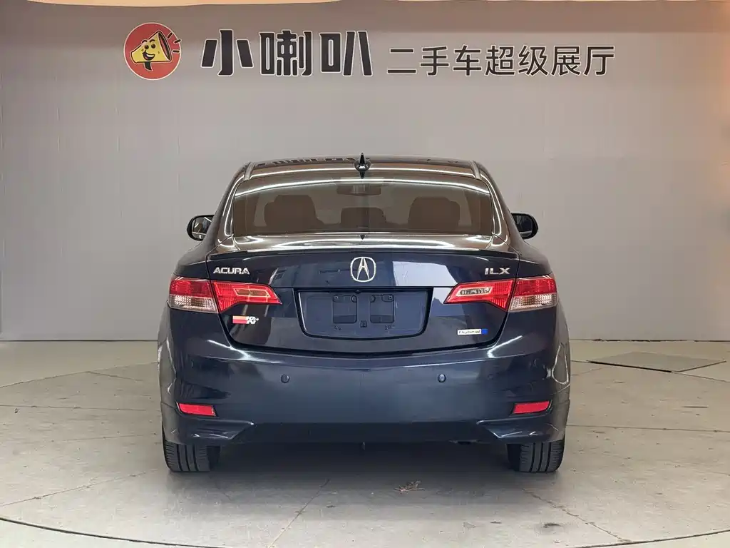 Acura ILX 1.5 L Hybrid