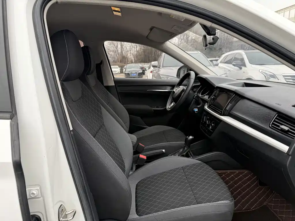 Kamiq 1.5 L Auto Standard CN-VI