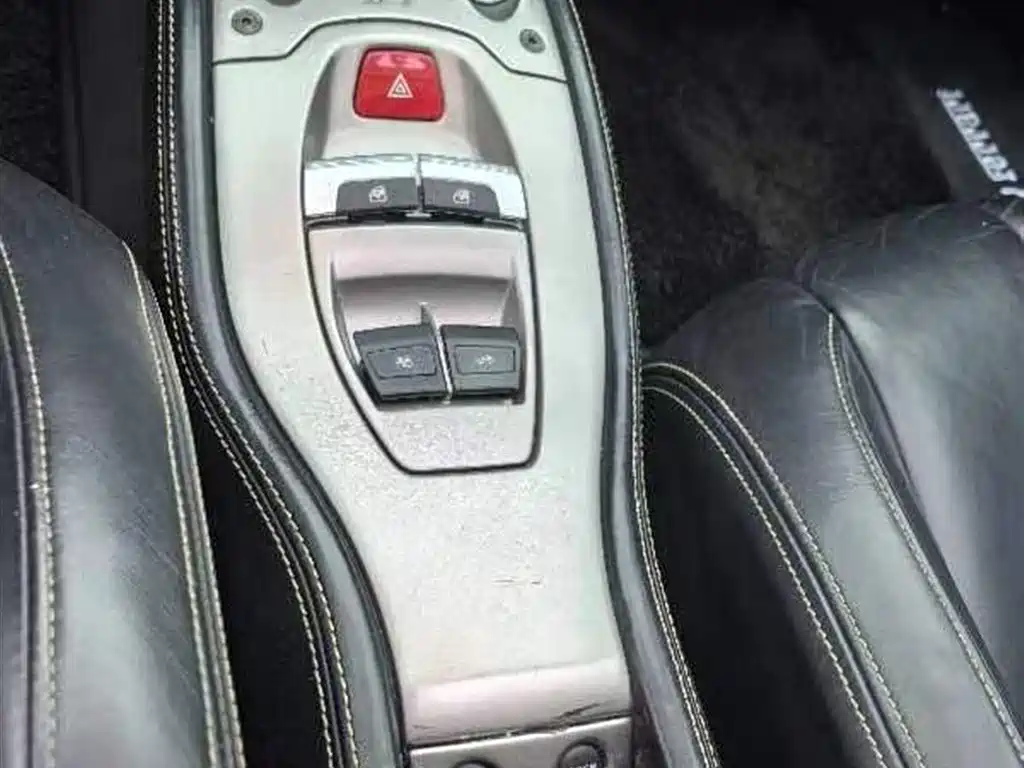 Ferrari 458 4.5 L Spider