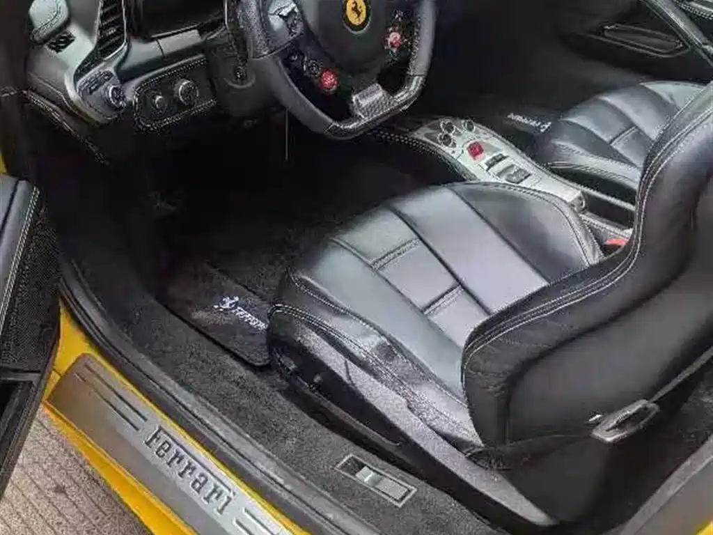 Ferrari 458 4.5 L Spider