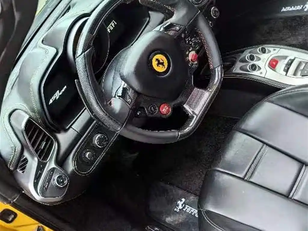 Ferrari 458 4.5 L Spider
