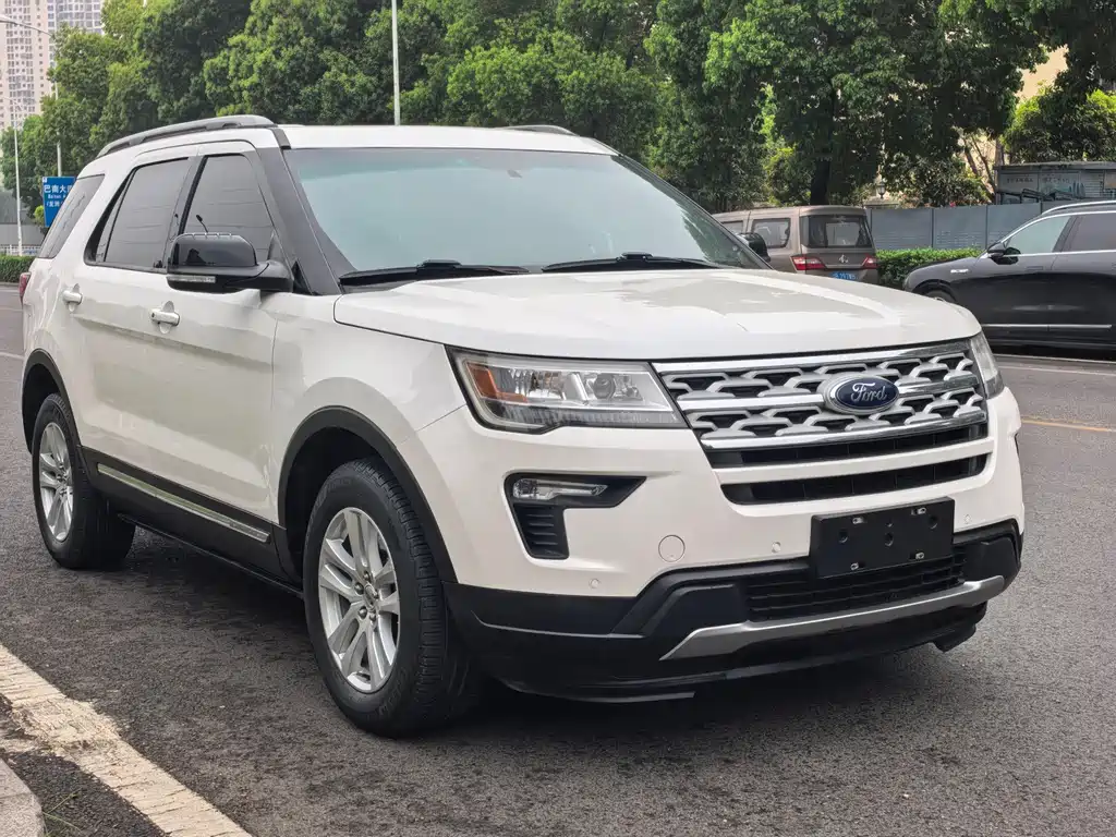 Explorer (Import) 2.3 T Style