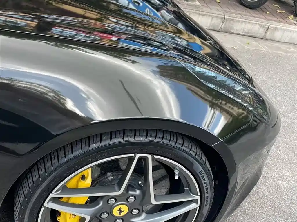 Ferrari FF 6.3 L V12