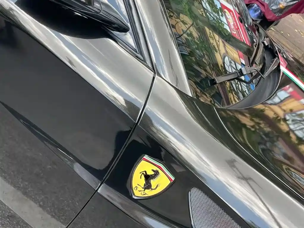 Ferrari FF 6.3 L V12