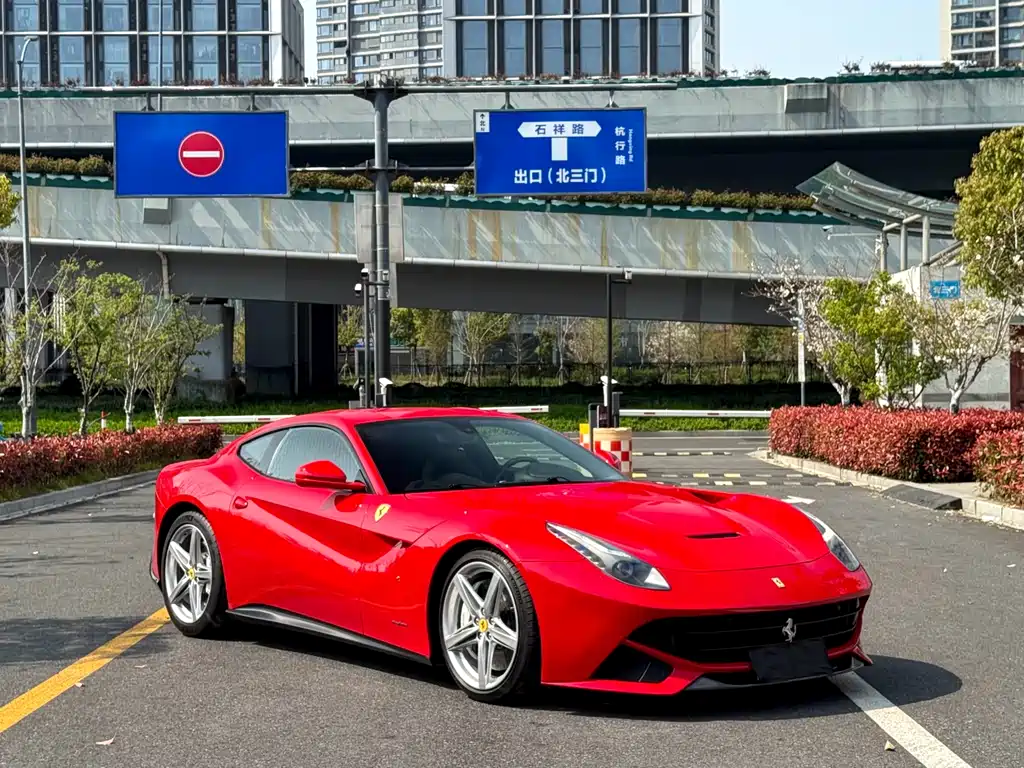 F12 berlinetta 6.3 L Standard