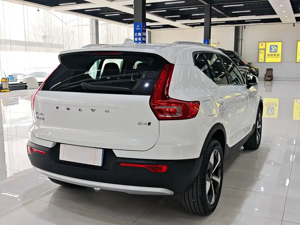 Volvo XC40 B4 4 WD Smart Vision Luxury