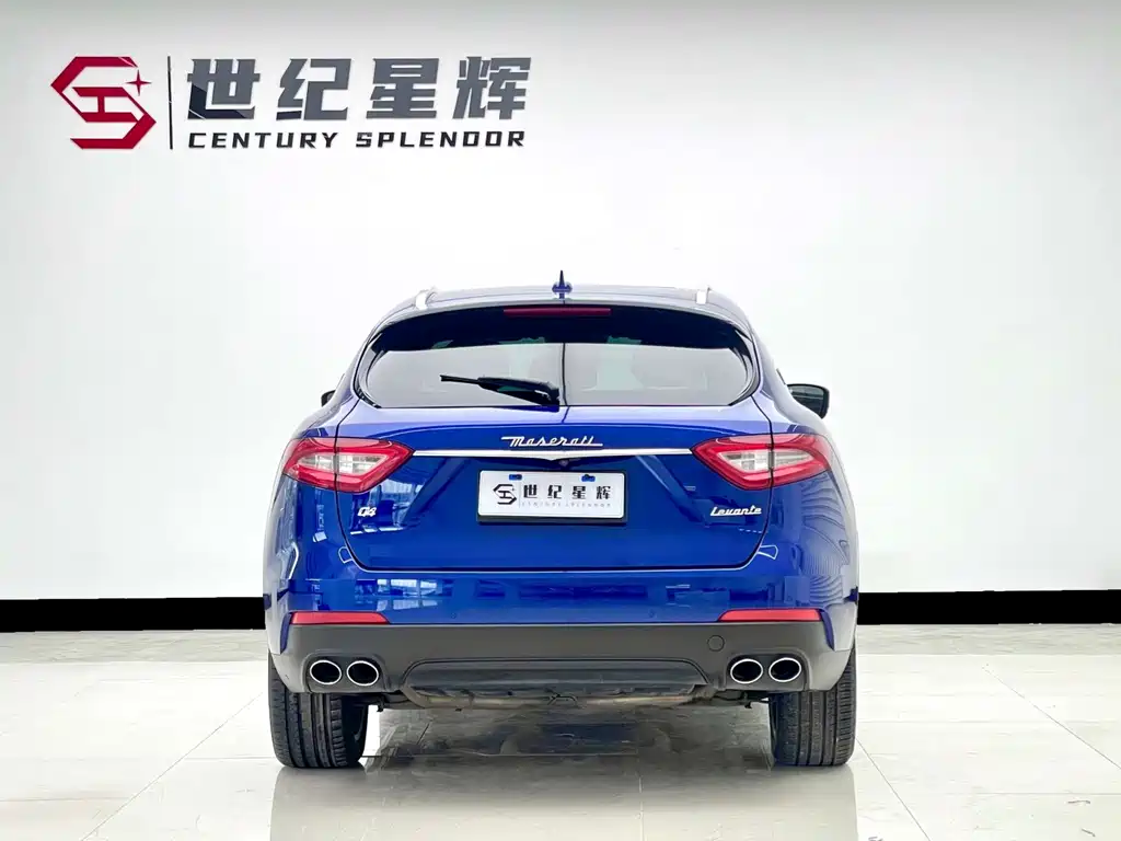 Levante 3.0 T Standard CN-V
