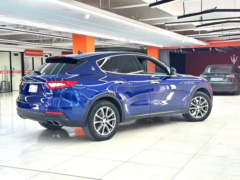 Maserati Levante 3.0 T Standard CN-V