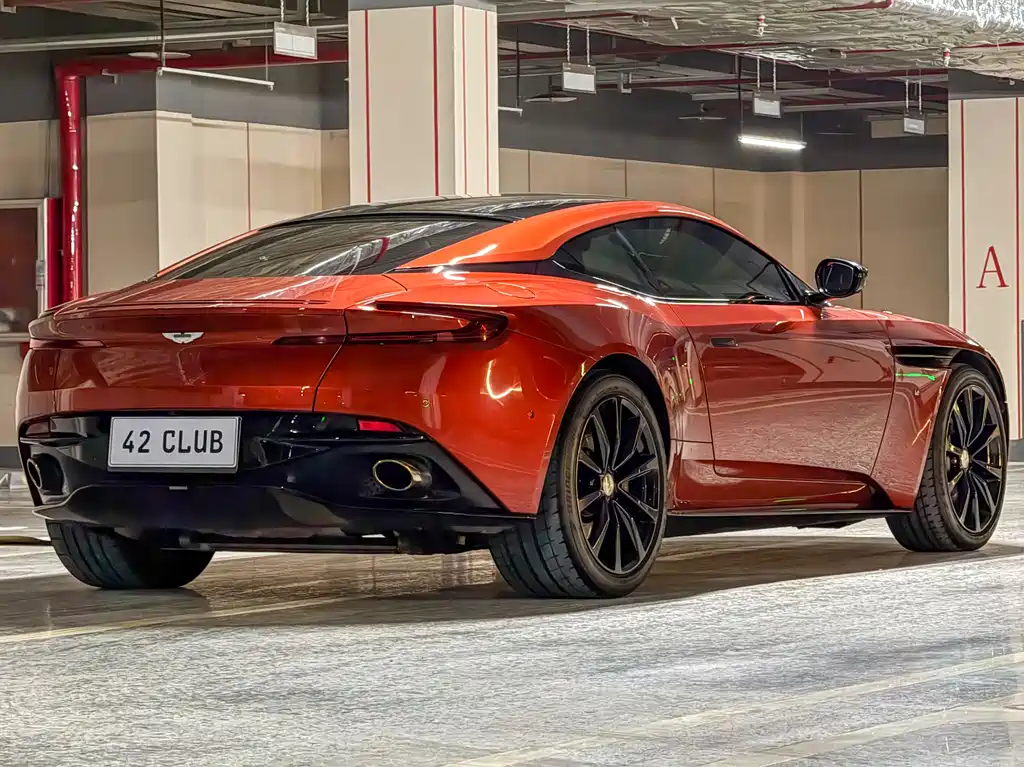 Aston Martin DB11 5.2 T First Edition