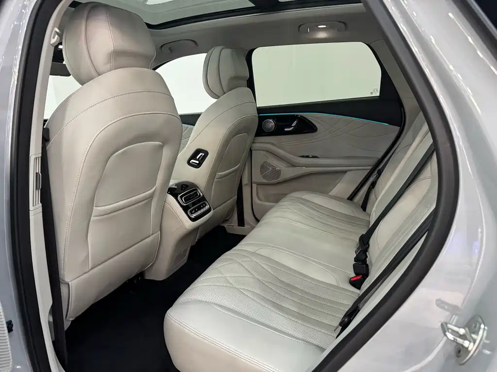 Exeed Yaoguang 400 T 2 WD Luxury Enjoyment