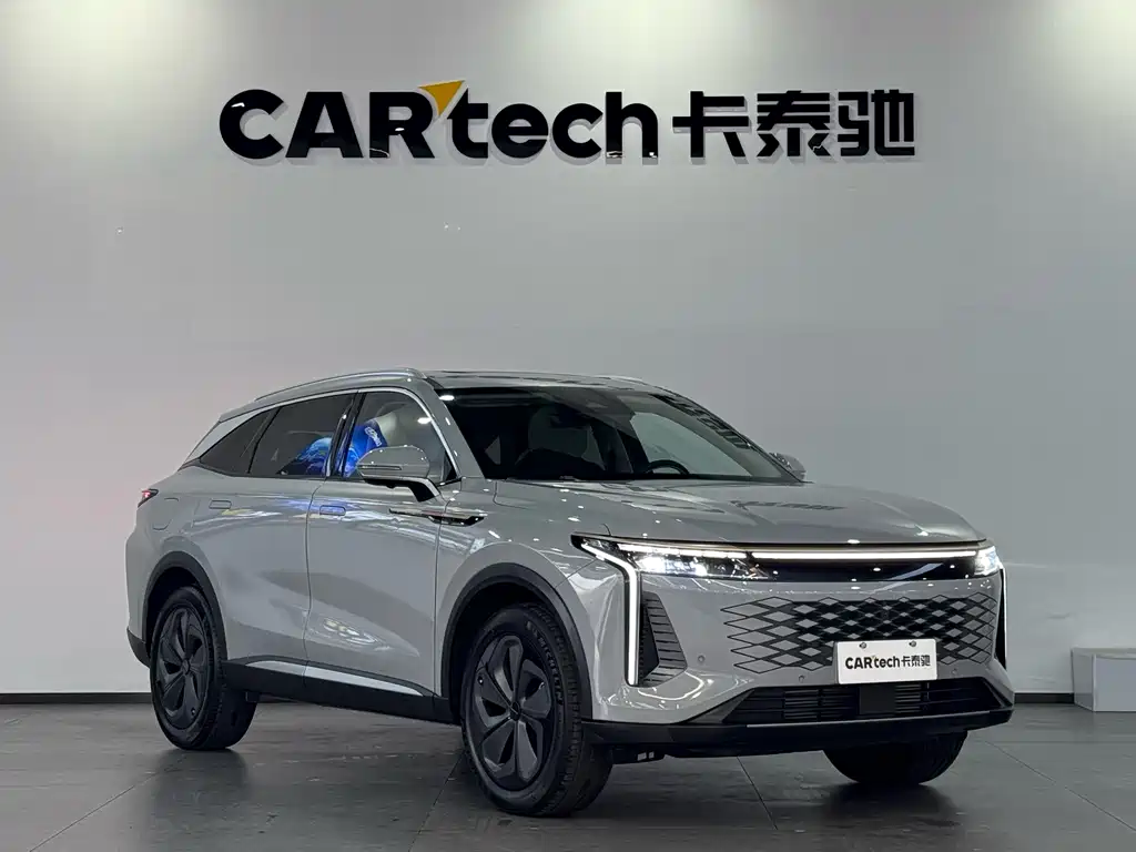 Exeed Yaoguang 400 T 2 WD Luxury Enjoyment