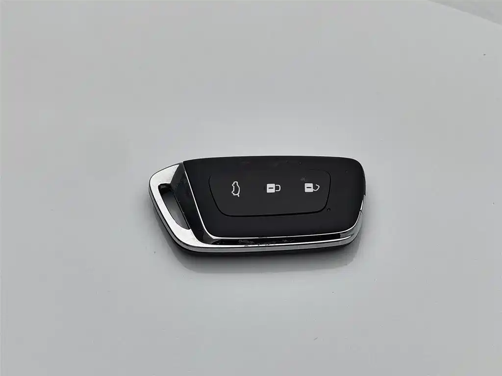 Baojun Valli 1.5 T Yili Ranch CVT Luxury