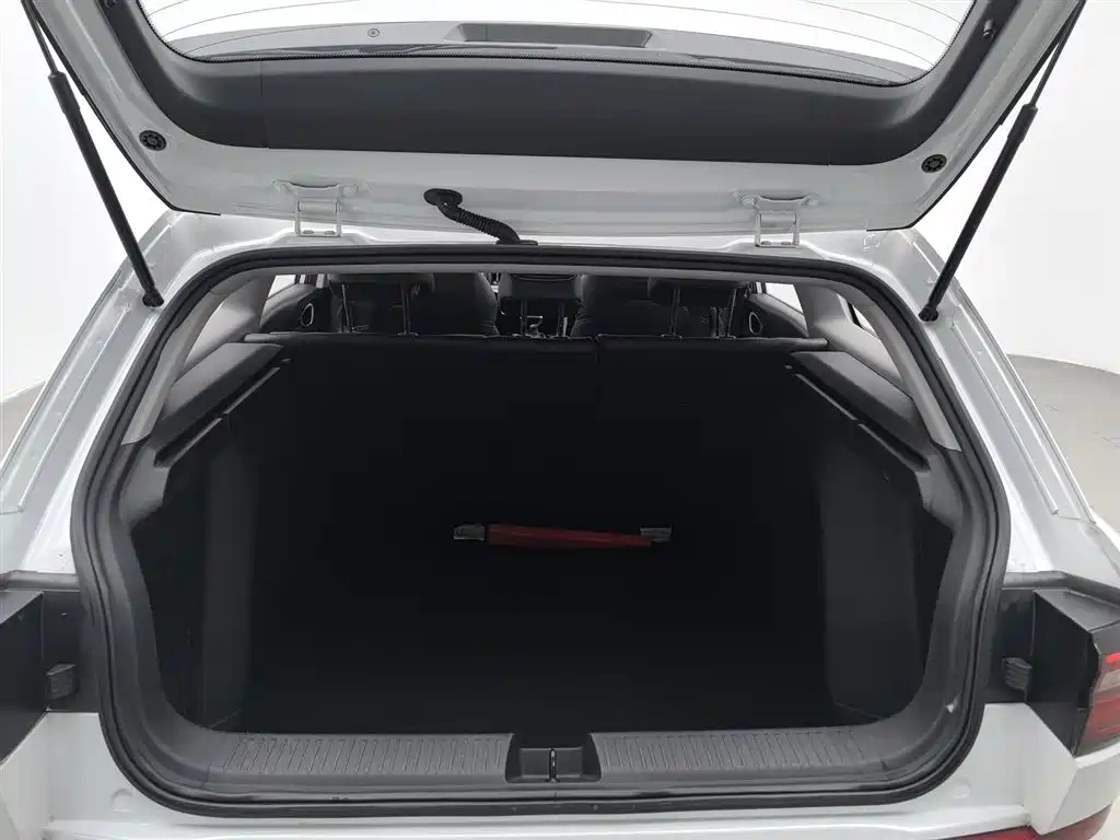 Baojun Valli 1.5 T Yili Ranch CVT Luxury