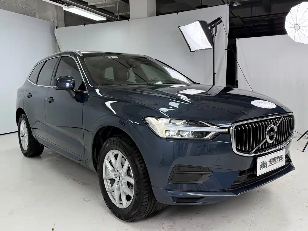 Volvo XC60 T5 4 WD Smart Ease CN-VI