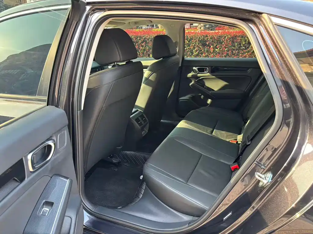 Integra 240 TURBO CVT Smart Enjoyment