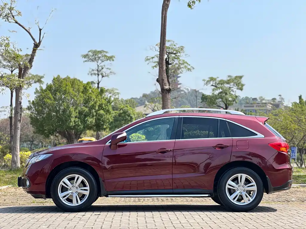 Acura RDX (Import) 3.0 L 2 WD Elite
