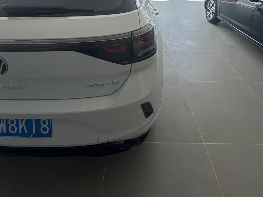 T-ROC 300 TSI DSG 2 WD Starlight