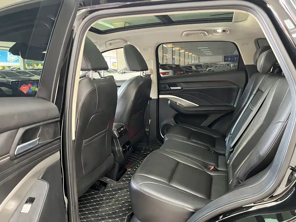 WEY VV6 2.0 T 2 WD Smart Enjoyment +