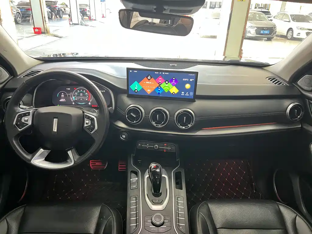 WEY VV6 2.0 T 2 WD Smart Enjoyment +